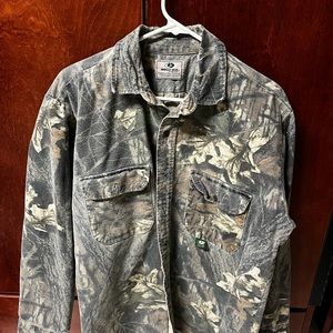 Mossy oak shirt